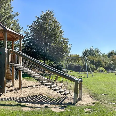 Urlauberdorf Haus 22c 度假居